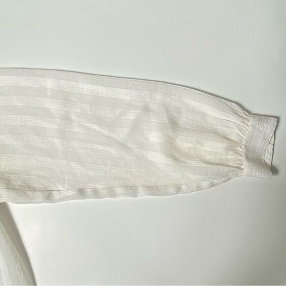 Banana Republic Sheer Vertical Striped Ivory Button Up Blouse Women's Size Large - Picture 4 of 13